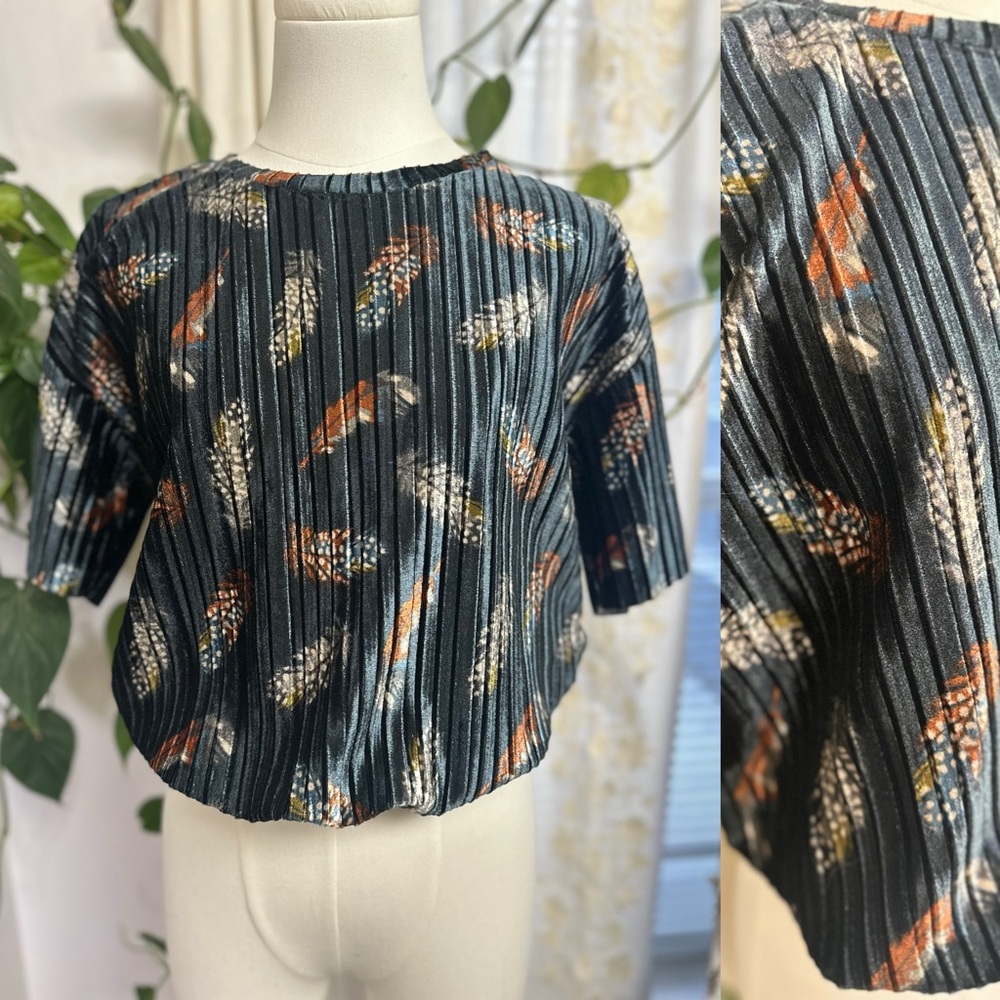 Elegant Black Patterned Women's Top
